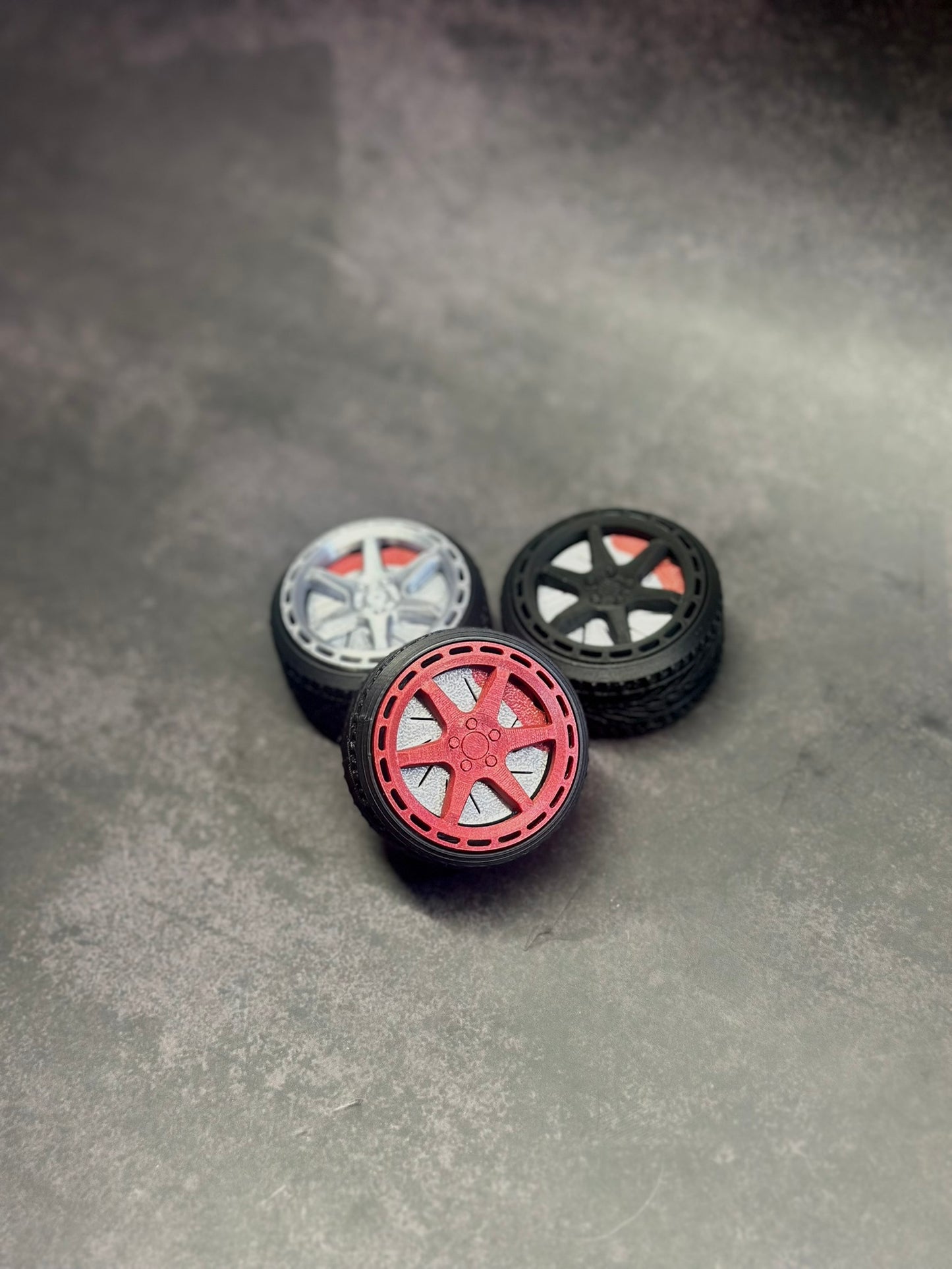Rotiform Wheel Inspired Fidget Clicky Toy – 3D Printed Desk Toy for Car Enthusiasts