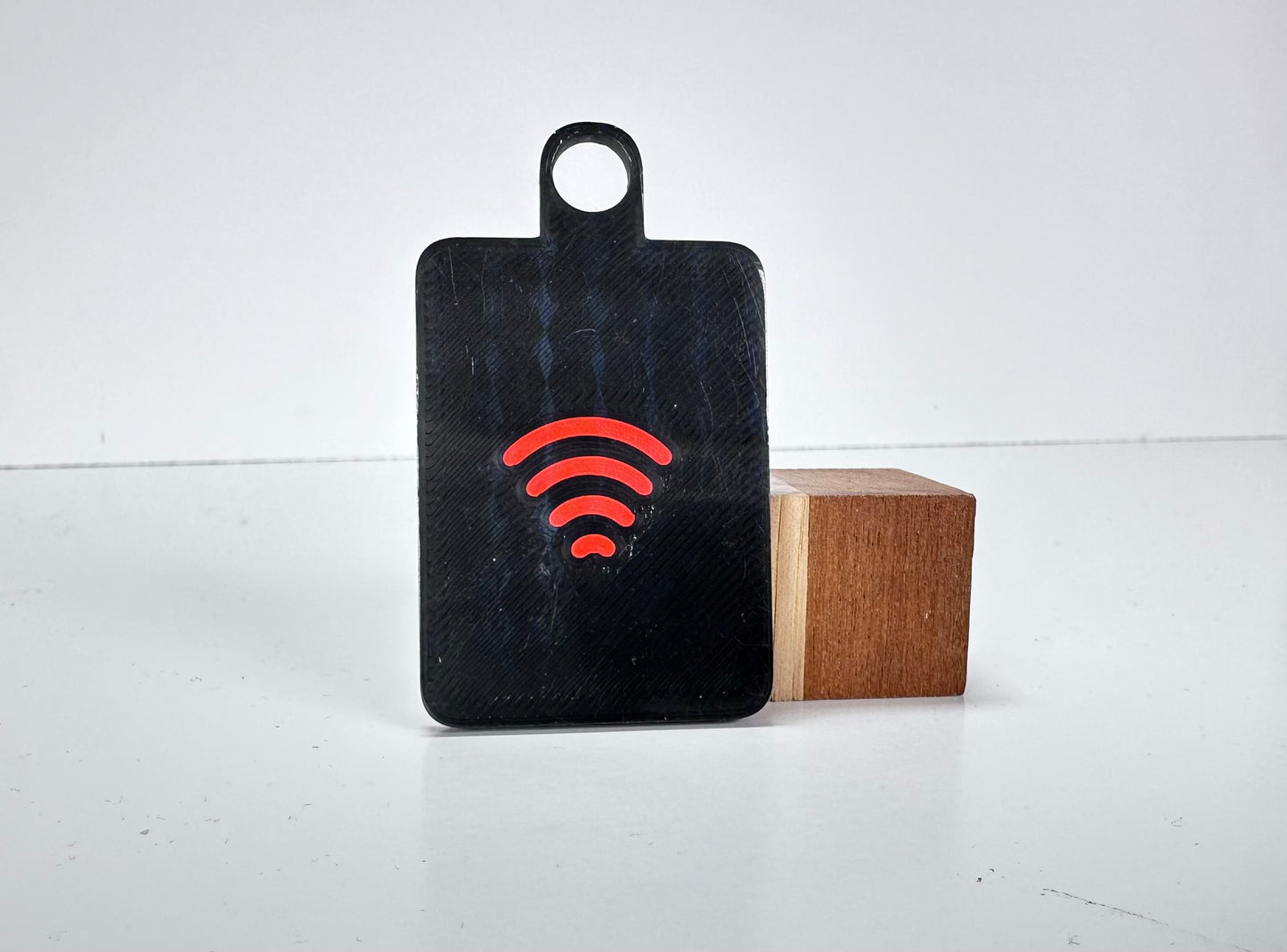 NFC/QR Tag for Influencers & Streamers