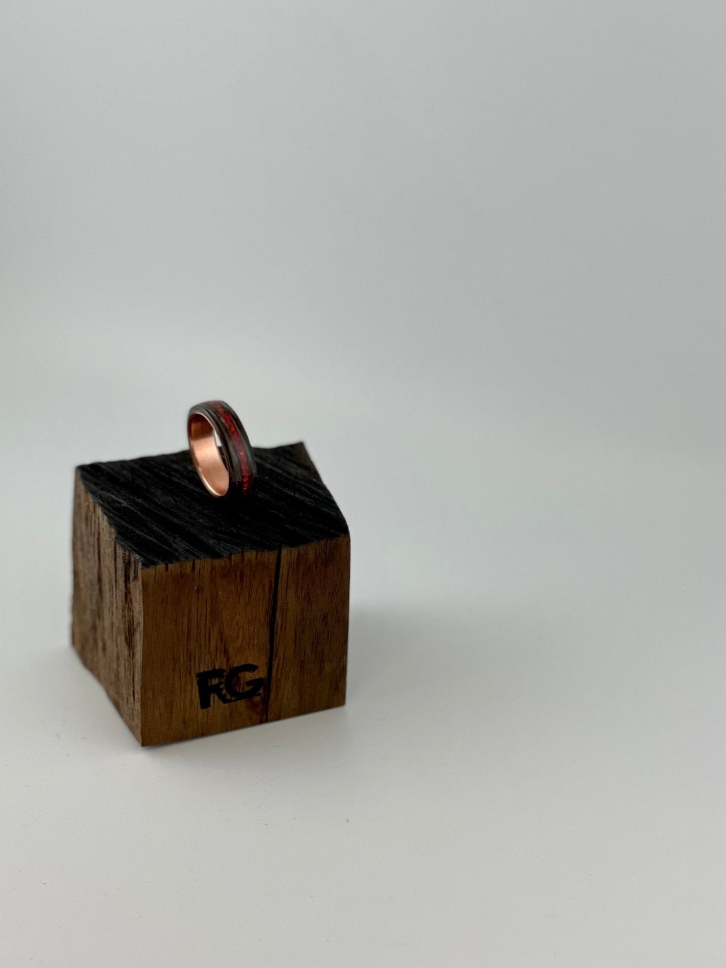 Bog Oak Crushed ruby red opal ring - Bentwood ring - Opal inlay ring - Rude GrainJewelry