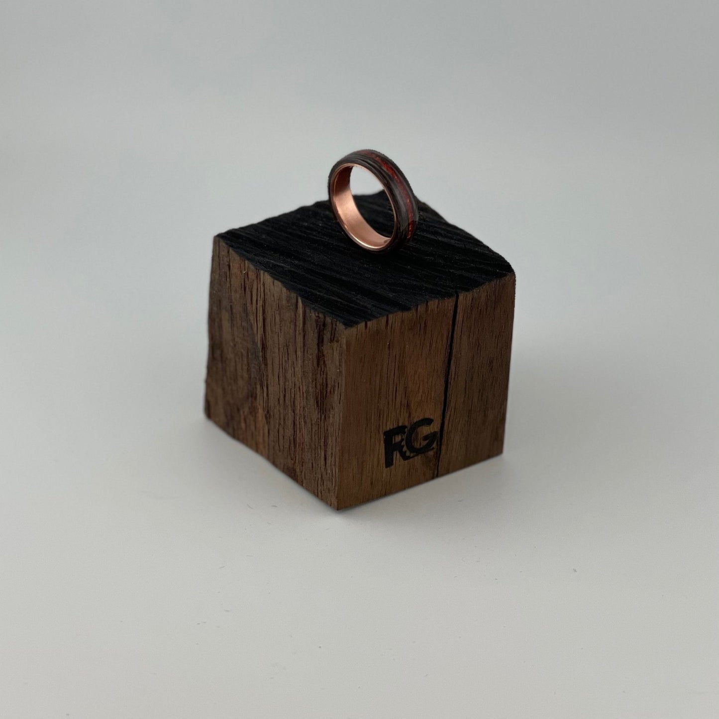 Bog Oak Crushed ruby red opal ring - Bentwood ring - Opal inlay ring - Rude GrainJewelry