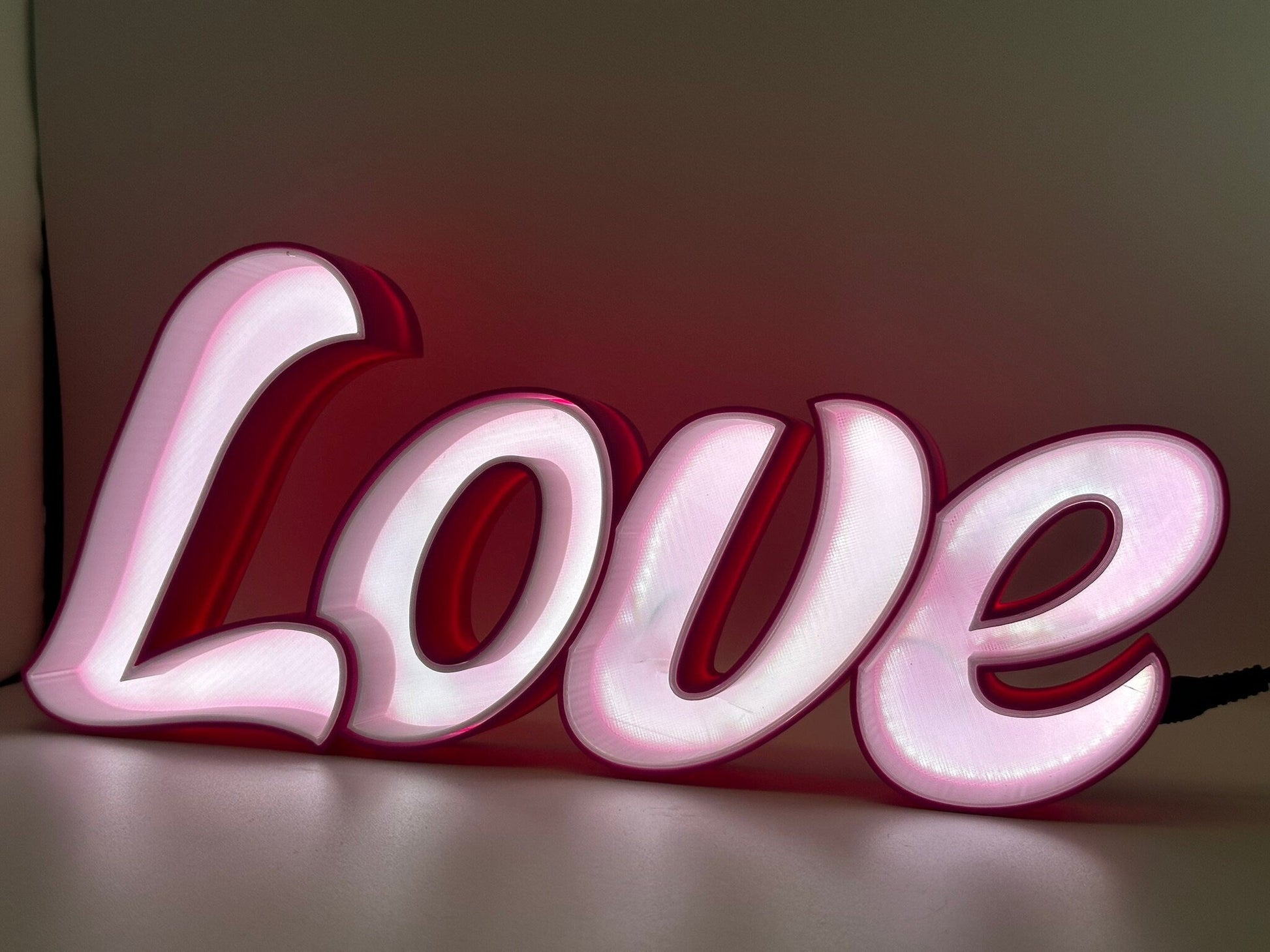 Love dimmable led sign / Love sign décor / love sign self standing / 3d printed love sign - Rude Grain