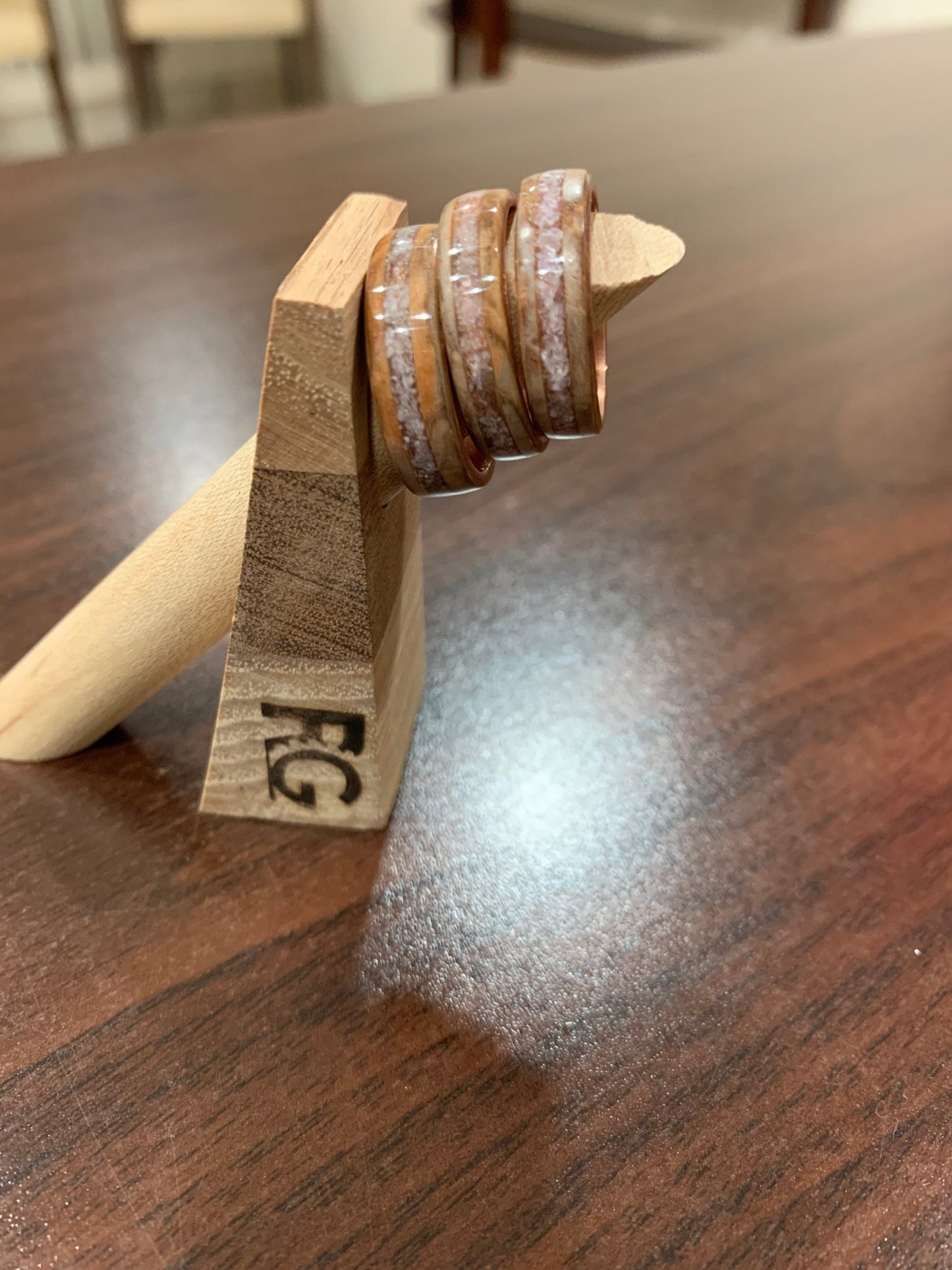 Maple Burl Bentwood Ring. Copper Core wooden ring with inlay of crushed Lilac Lepidolite. Gemstone Maple burl ring. Crushed gemstones. - Rude Grain