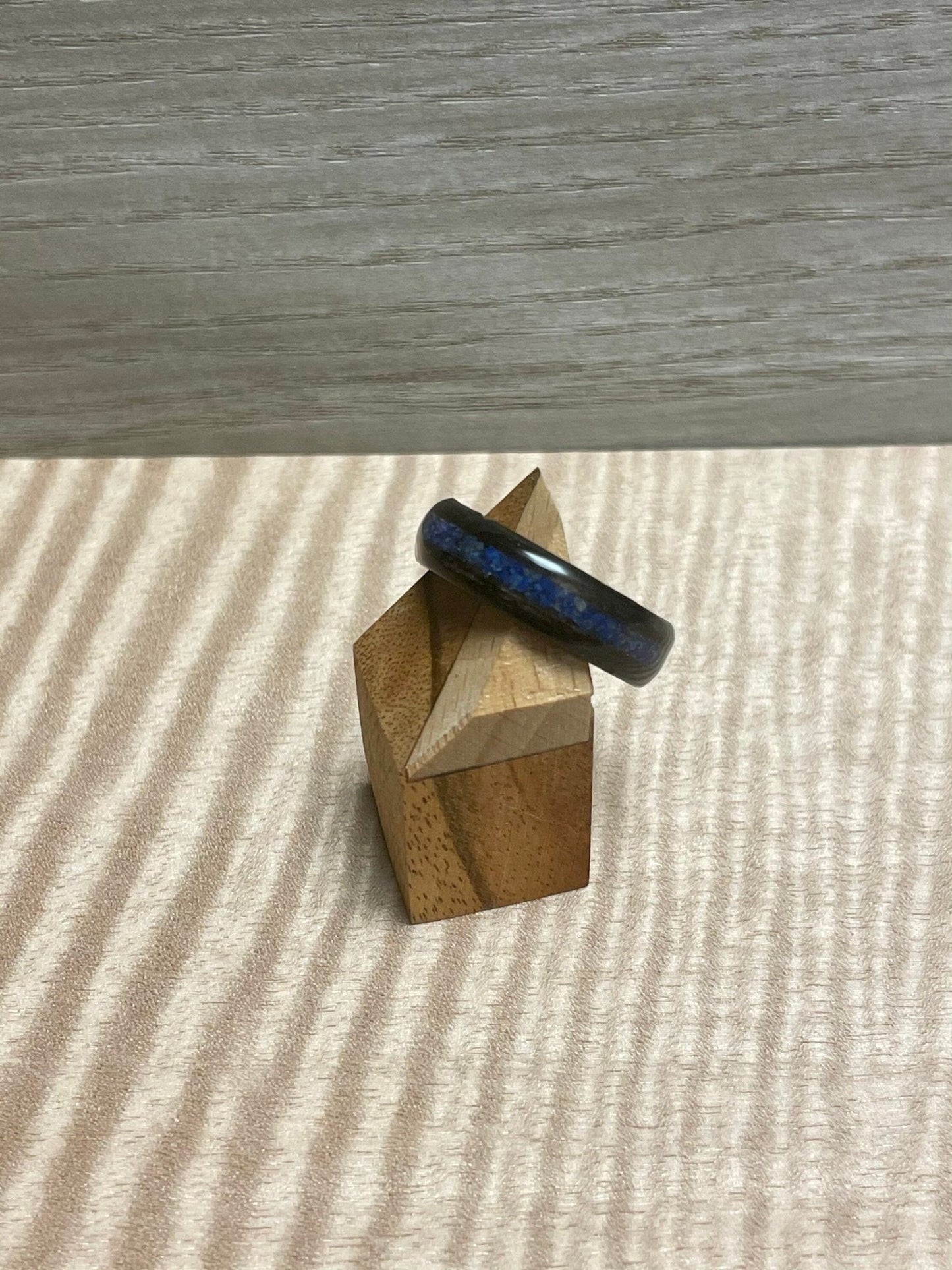 Wenge wooden Ring - Lapis Lazuli stone inlay ring - Bentwood Ring - Birthstone ring - Rude Grain