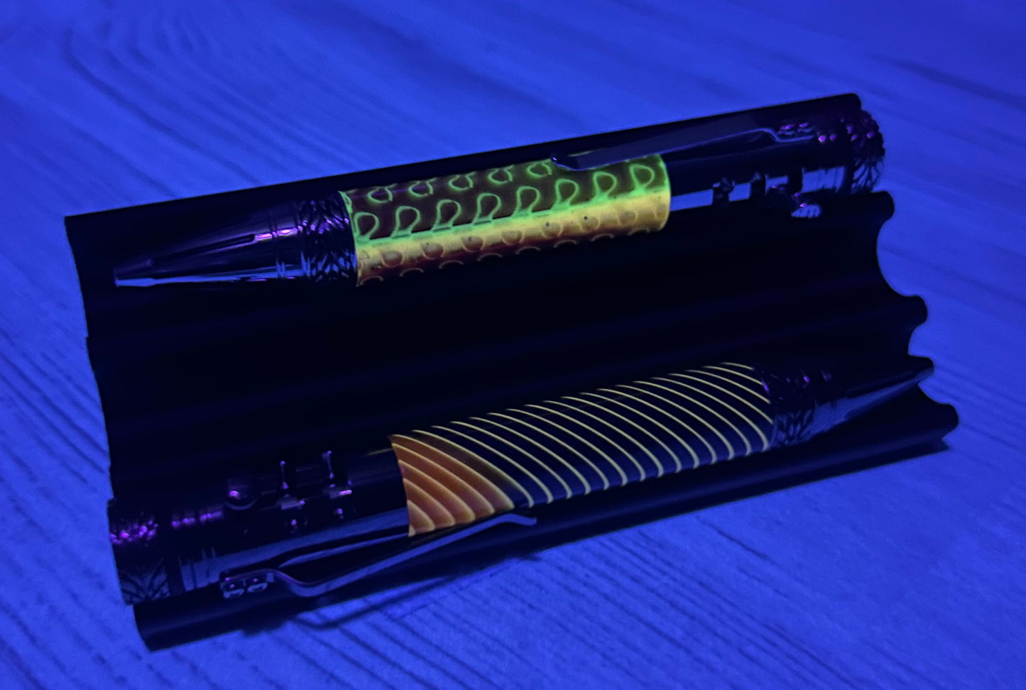 Glow-in-the-Dark Gear Shift Bolt-Action Pen with Spinning Tire Fidget