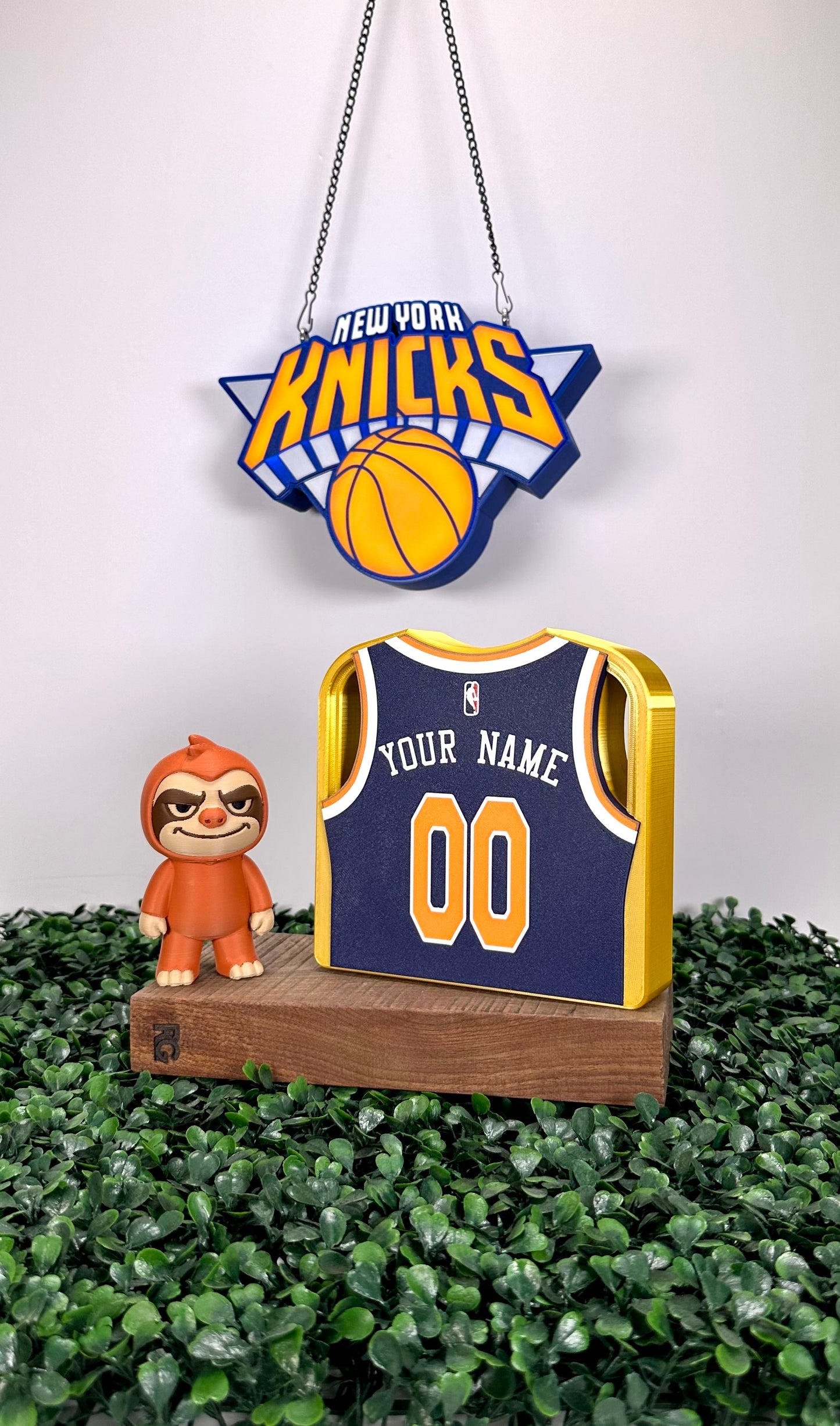 New York Knicks LED Fan Sign – Glow-in-the-Dark Basketball Decor