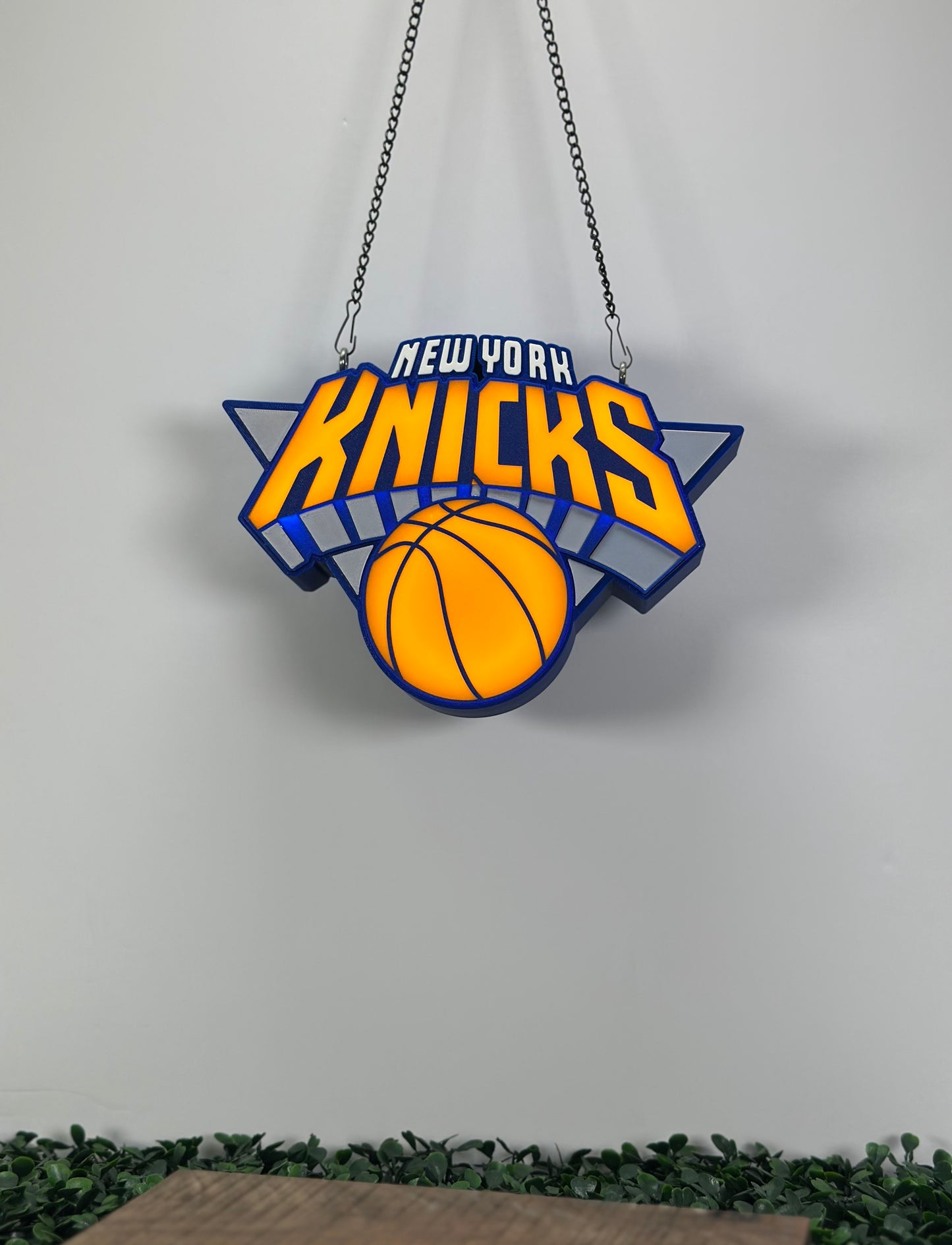 New York Knicks LED Fan Sign – Glow-in-the-Dark Basketball Decor