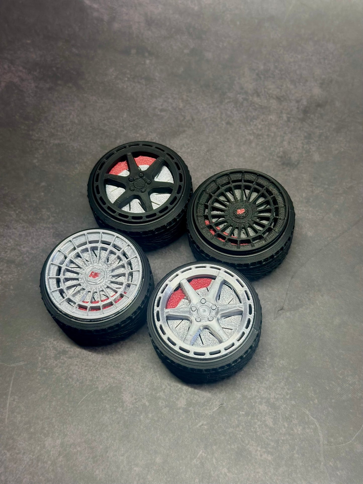 Rotiform Wheel Inspired Fidget Clicky Toy – 3D Printed Desk Toy for Car Enthusiasts