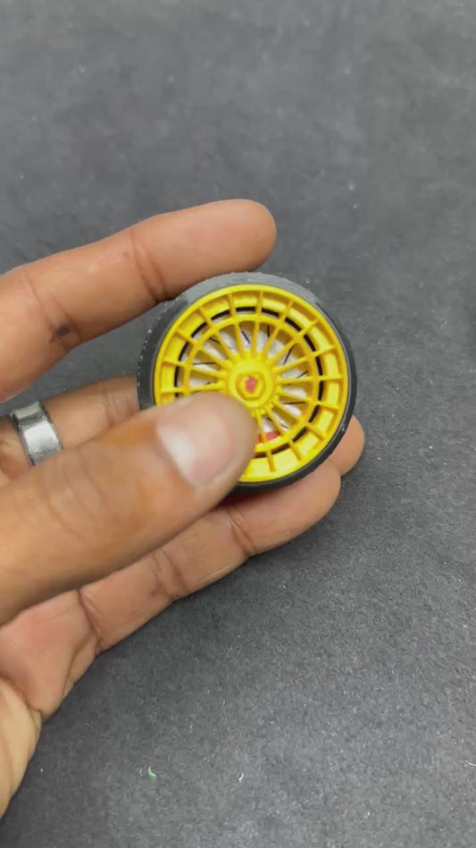 Rotiform Wheel Inspired Fidget Clicky Toy – 3D Printed Desk Toy for Car Enthusiasts